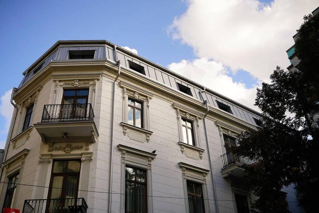 Marvellous Attic Studio In The Old Town Bukarest Exterior foto